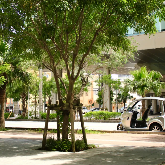 株式会社エモビ