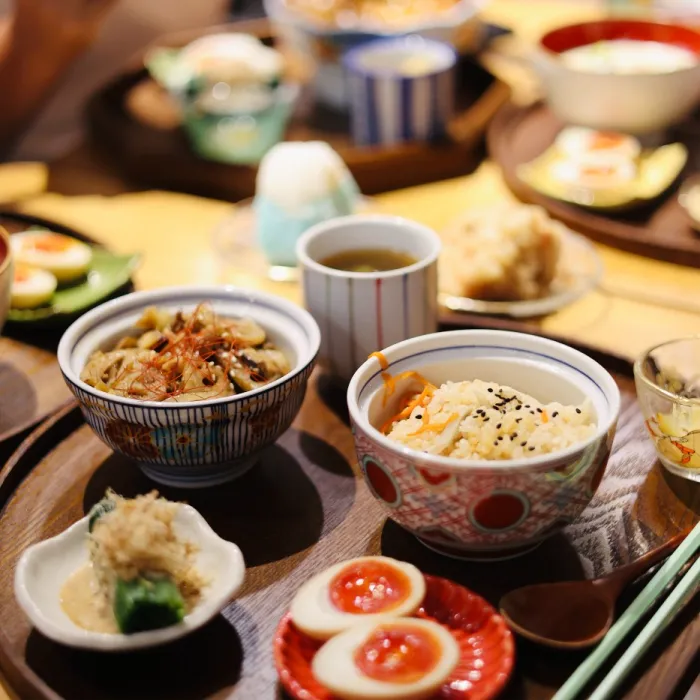 まん福ホールディングス株式会社